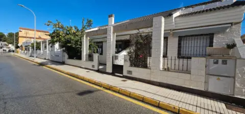 Casa pareada en Plaza de Pedro Sánchez