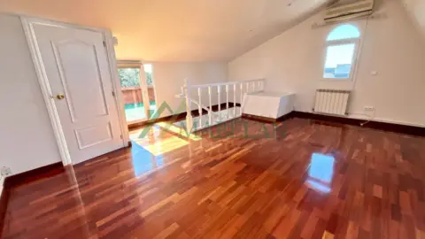 Casa adosada en calle del Jaraíz