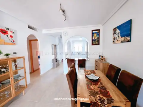 Piso en calle Isla Cunillera