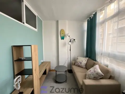 Piso en calle C. La Loma