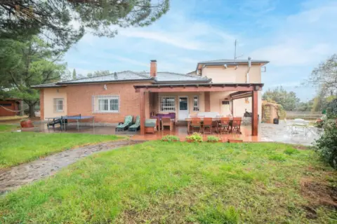 Chalet en Las Zorreras-Monte Encinar