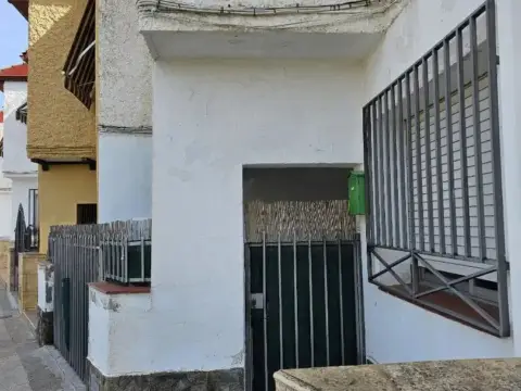 Casa adosada en calle del Romeral
