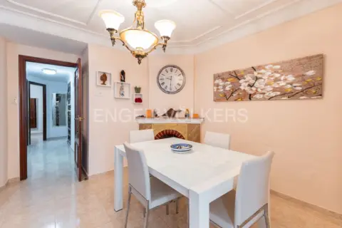 Apartamento en Requena