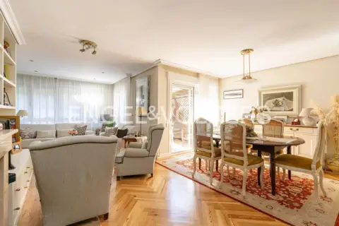 Casa adosada en Zona Avenida de Europa