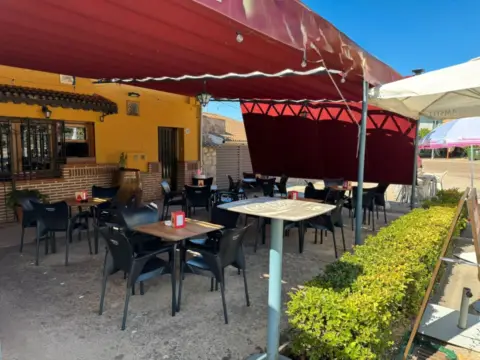 Local comercial en calle Sargentos Provisionales