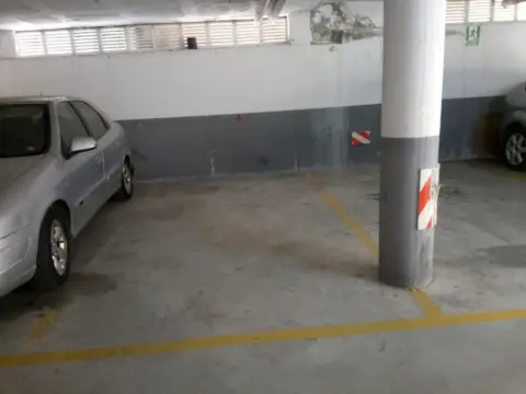 Garaje en Avinguda de la Sínia, 7