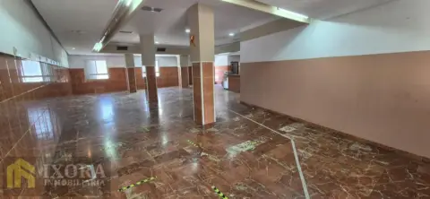Local comercial en calle del Cid Campeador