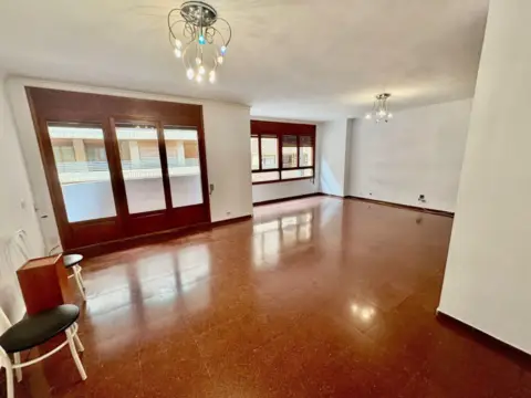 Piso en Centro-Corredera