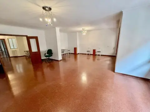 Piso en Centro-Corredera