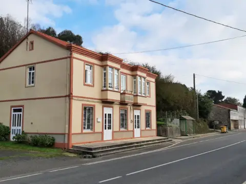 House in calle Corredoira, nº 12