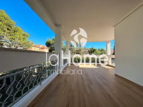 Chalet en La Canyada - La Cañada