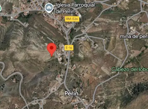 Terreno en calle Poblado Perin