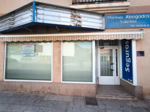 Local comercial en calle del Submarino, 2