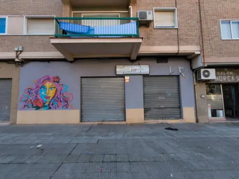 Local comercial en calle del Poeta Miguel Hernández, 19