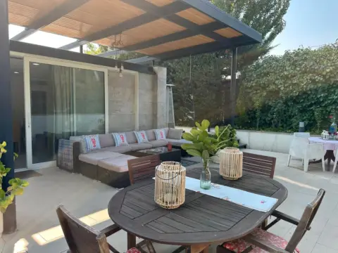 Chalet en calle del Valle del Roncal