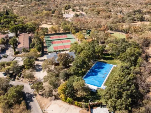 Casa pareada en Becerril de la Sierra