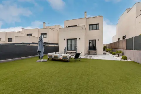 Chalet en calle de Oropesa