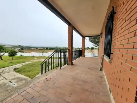 Chalet en Escalona