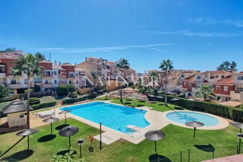 Casa adosada en calle Colinas del Golf