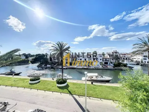 Apartamento en Avenida de la Canal, 19