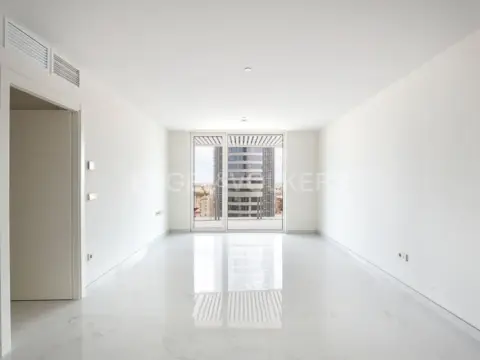 Piso en Avenida de las Cortes Valencianas