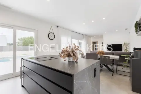 Casa en Zona Avinguda al Vedat