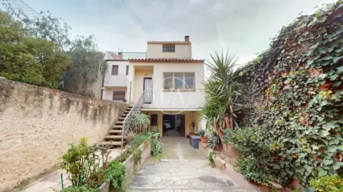 Casa pareada en Raval de Sant Joan, 14
