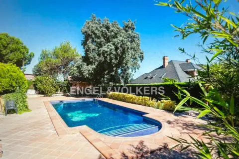 Casa en calle Perales