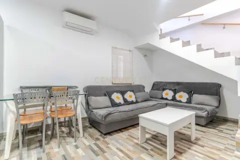 Casa en calle Real-Caleta