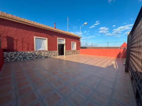 Casa rústica en calle Lugar los Braulios