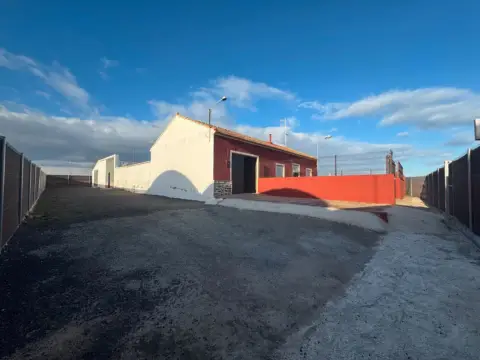 Casa rústica en calle Lugar los Braulios