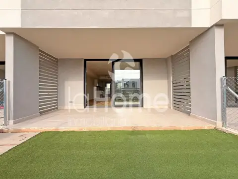 Casa adosada en San Antonio de Benagéber