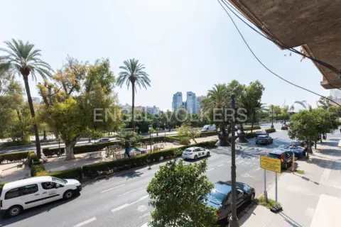 Piso en Avinguda de Jacinto Benavente