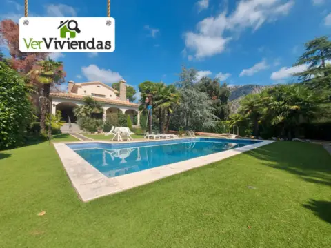 Casa en Carrer de Portbou, 5
