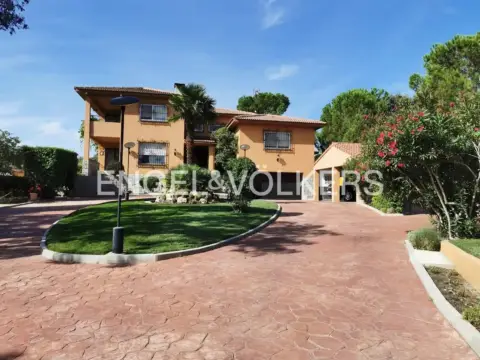 Casa en La Raya del Palancar-Guadamonte