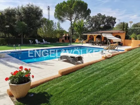 Casa en La Raya del Palancar-Guadamonte