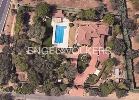 Casa en La Raya del Palancar-Guadamonte