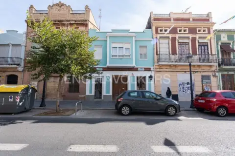 Casa en calle C- de La Reina