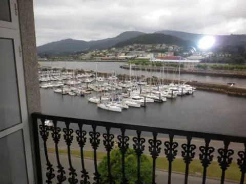 Piso en Avenida Ramón Canosa, 18