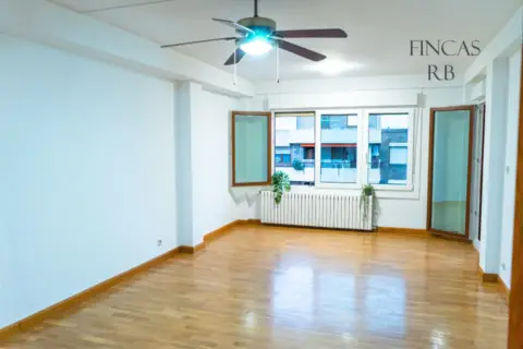 Piso en calle de Rubén Darío