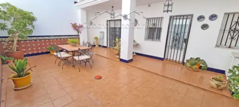 Casa en Paterna de Rivera