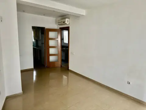 Piso en Avinguda d'Estanislau Figueres