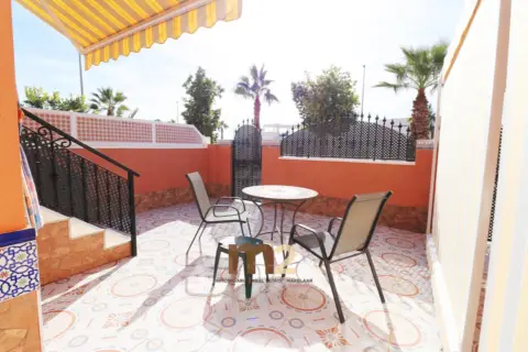 Casa en Carrer clavelina, 6