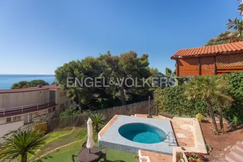 Casa en Les Platgetes-Torre Bellver-La Renegà