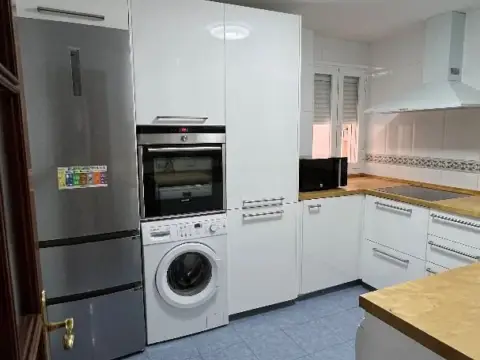 Piso en Santa Paula-La Paz-Los Guindos-Parque Mediterráneo