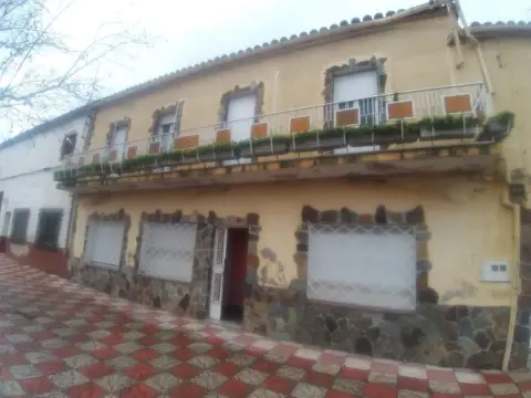 House in Avenida de la Estación