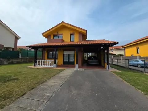 Chalet en calle del Parque, 15