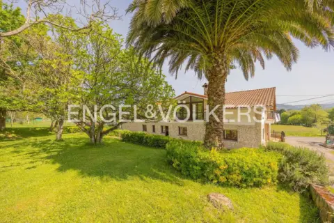 Casa adosada en Mungia