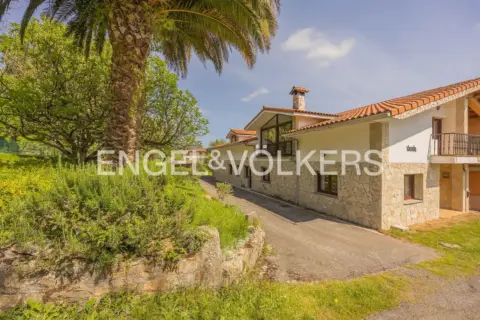 Casa adosada en Mungia