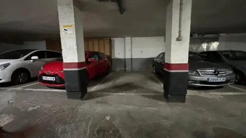 Garaje en calle de Enrique Martínez Muñoz